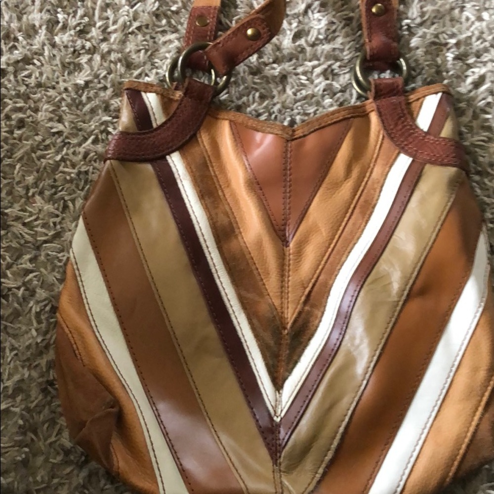 Vintage shoulder bag